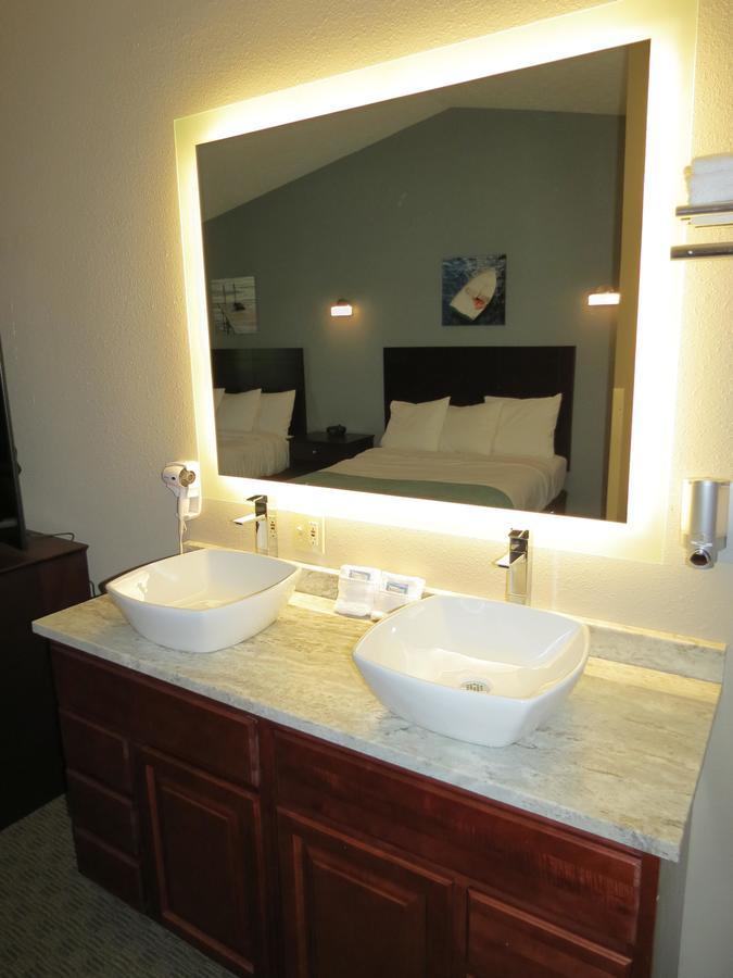 Edgewater Hotel And Suites Put-in-Bay Kültér fotó